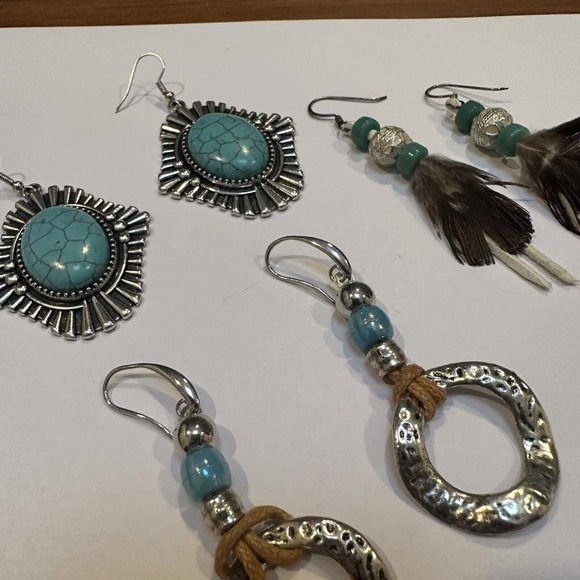 Jewelry Lot Of 3 Dangle Drop Pierced Earrings Blue Tones - Picture 6 of 12